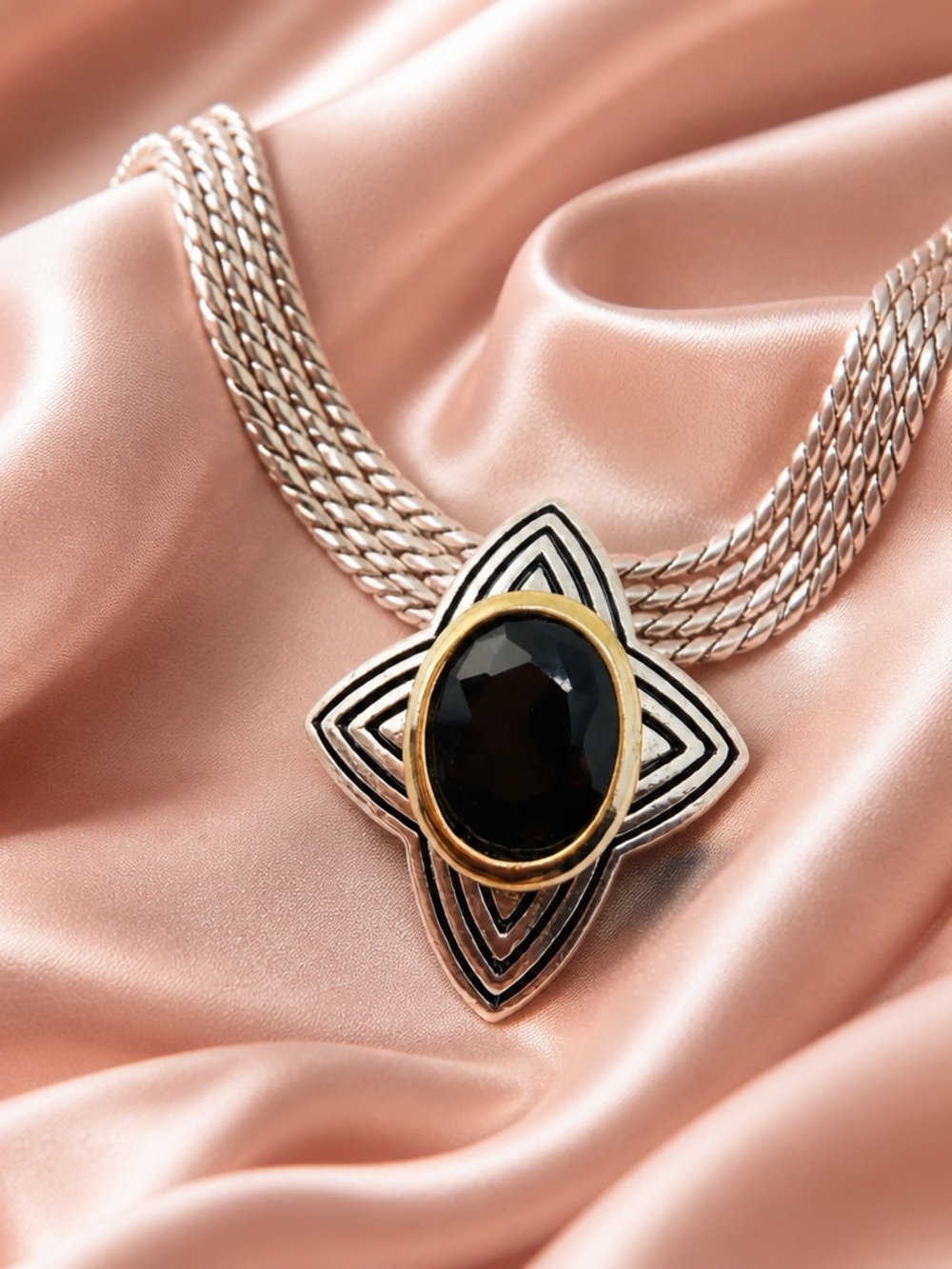 1980’s Avon Four Point Star Pendant 4 Strand Serpentine Chain 18” + 3”